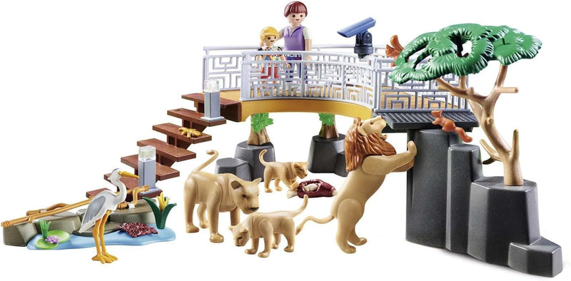 Playmobil 70343 Family Fun Outdoor Lion Enclosure, with Light Effects
