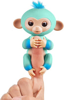 Fingerlings 2Tone Monkey - Eddie (Seafoam Green with Blue accents)