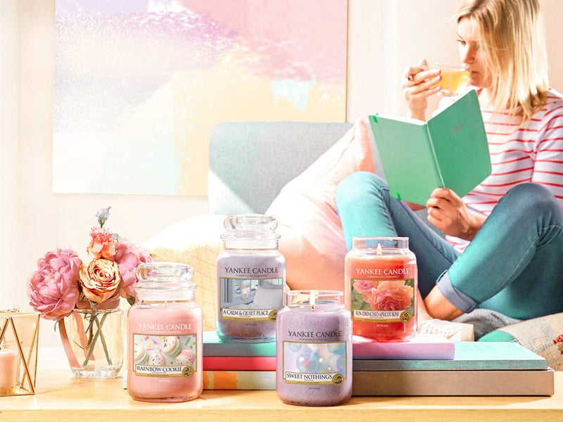 Yankee Candle Scented Candle | Sweet Nothings Large Jar Candle | Burn Time: Up to 150 Hours