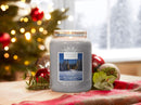 Yankee Candle Medium Jar Scented Candle, Candlelit Cabin, Alpine Christmas Collection, Up to 75 Hours Burn Time