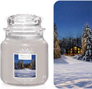 Yankee Candle Medium Jar Scented Candle, Candlelit Cabin, Alpine Christmas Collection, Up to 75 Hours Burn Time