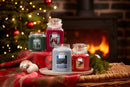 Yankee Candle Small Jar Scented Candle, Evergreen Mist, Alpine Christmas Collection