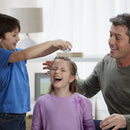 Hasbro Games OhwEi, Egged On Preschool Game